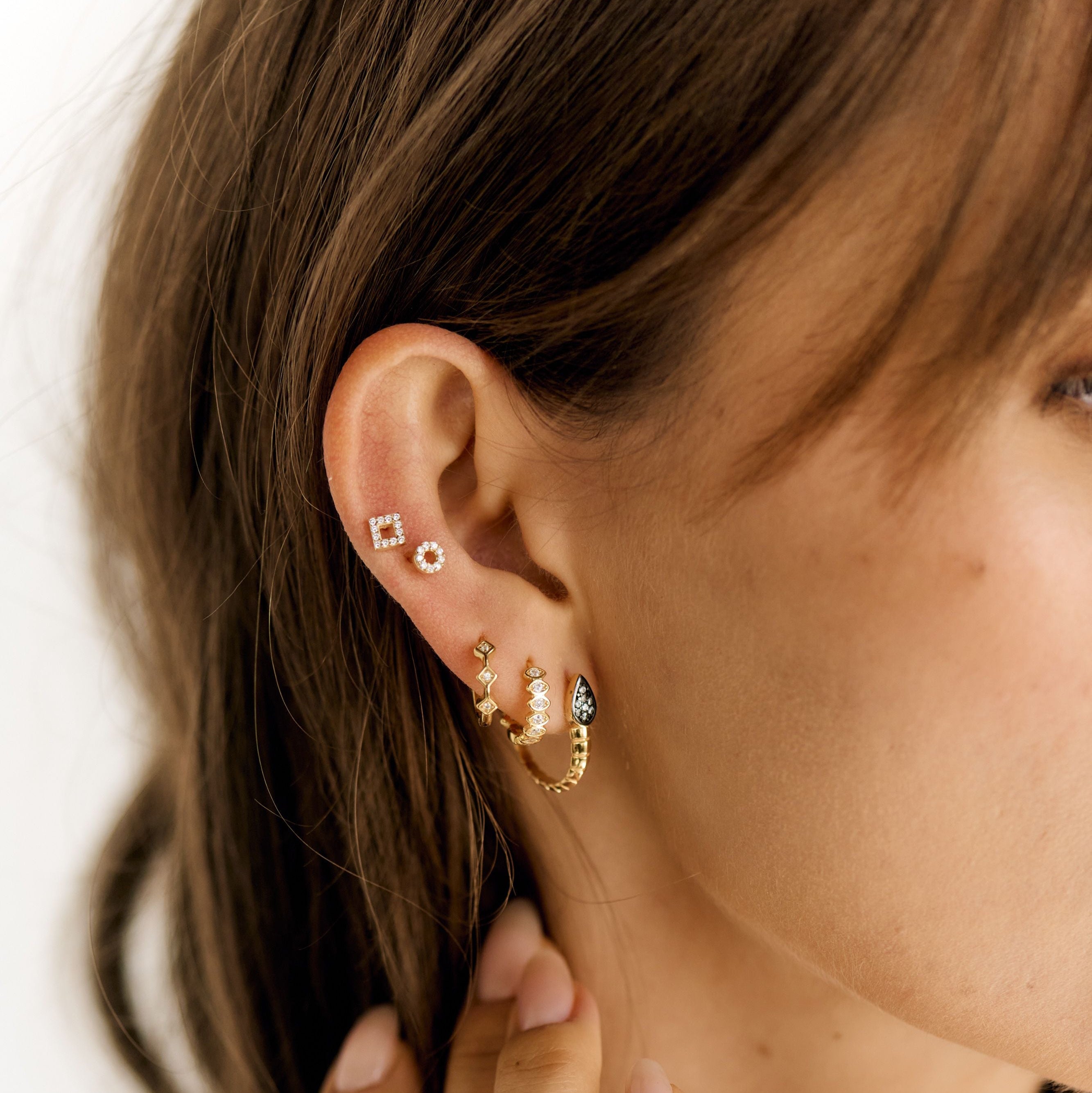 Hollow Studs